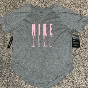 Nike Dri fit t-shirt, Girls XL